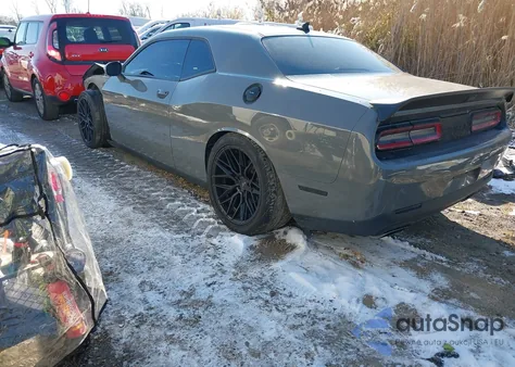 2018 Dodge Challenger R/T z USA, uszkodzony, nr VIN 2C3CDZBT3JH333372